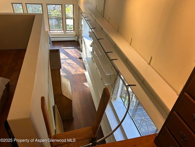 Building Photo - 410 N Mill St