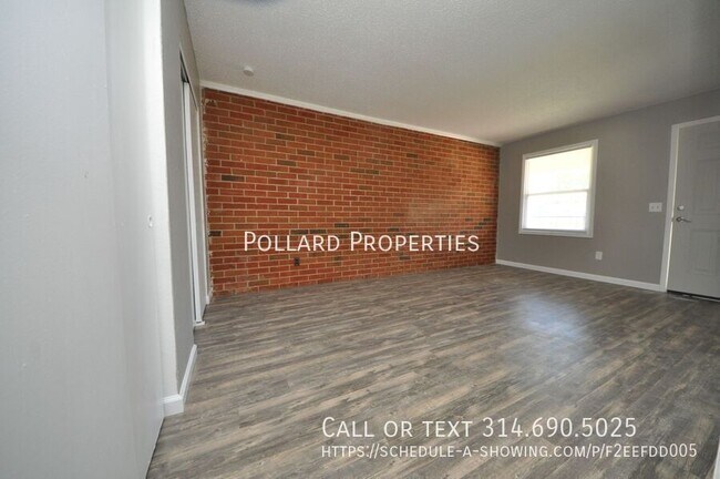 Building Photo - 6 Westwood Village