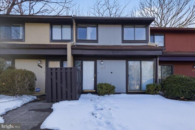 Building Photo - 2142 Cartwright Pl