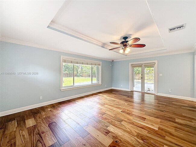 Building Photo - 4330 SW 7th St