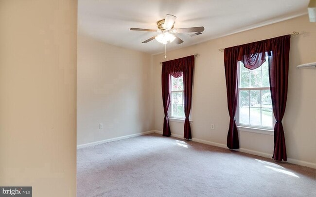 Building Photo - 7801 Cliffside Ct