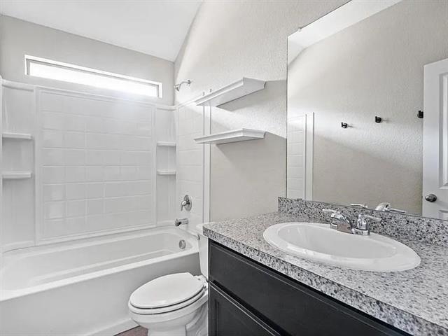 Building Photo - 9805 Summerton Dr