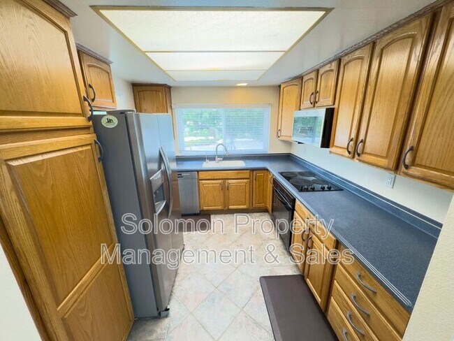 Building Photo - 2701 Fire Mountain Dr