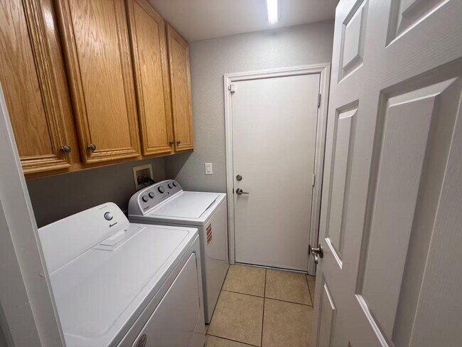 Building Photo - 209 Depaul Ct