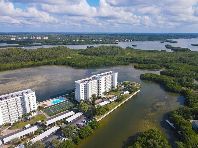 Building Photo - 9397 Midnight Pass Rd