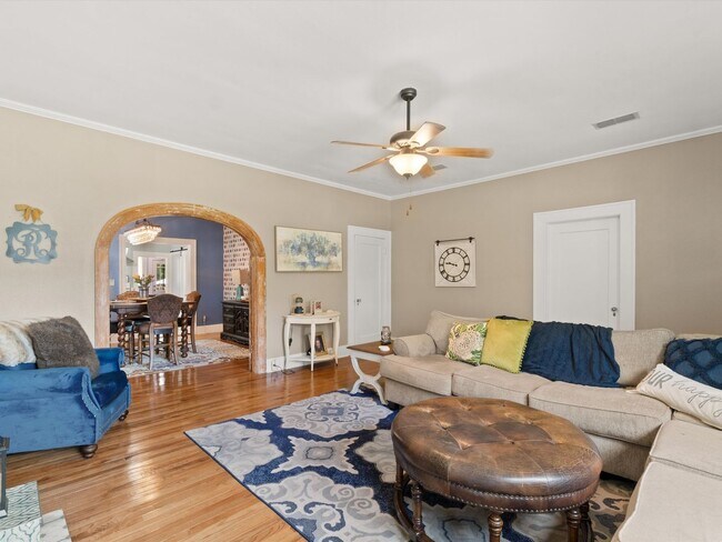 Building Photo - Charming, Updated 3-Bedroom, 2-Bath Home in Gilmer!