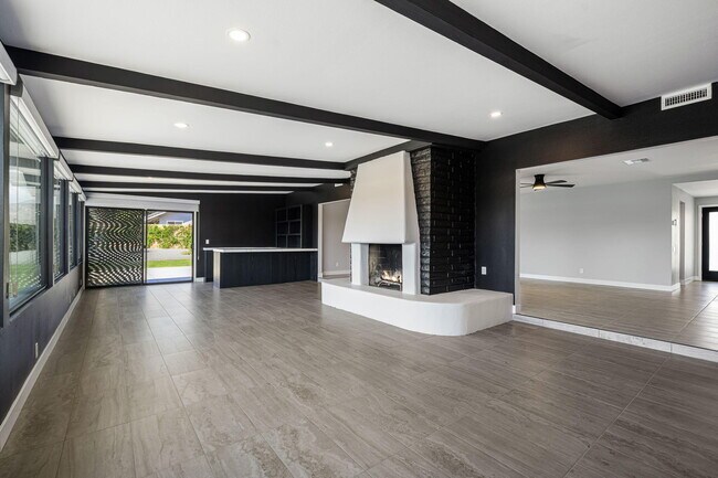 Building Photo - 79869 Hummingbird Ln