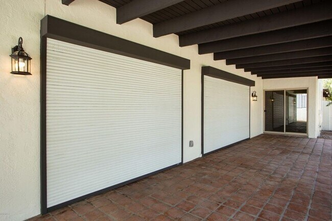 Building Photo - 1383 N Calle Hermosa