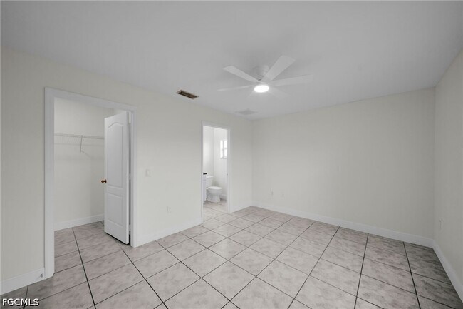 Building Photo - 2033 Andalusia Blvd