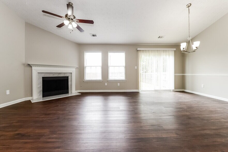 Building Photo - 1180 Eatonton Way