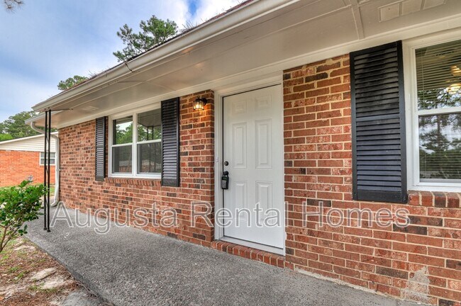 Building Photo - 2328 Prague Ct