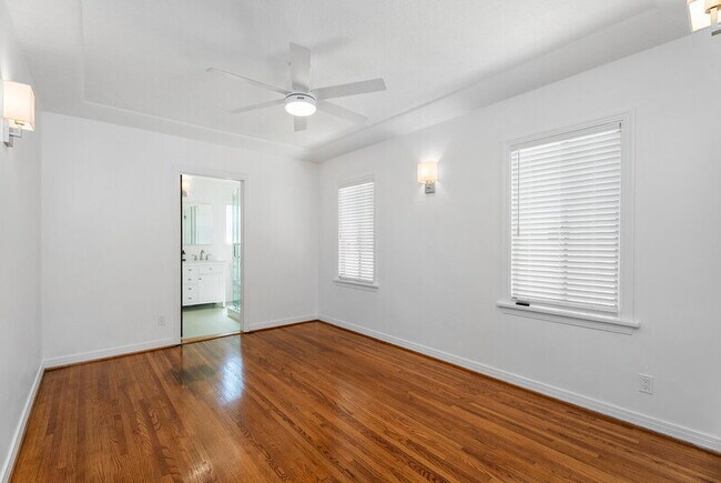 Building Photo - 76 Roycroft Ave