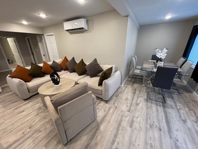 Building Photo - 14 Noxen Rd