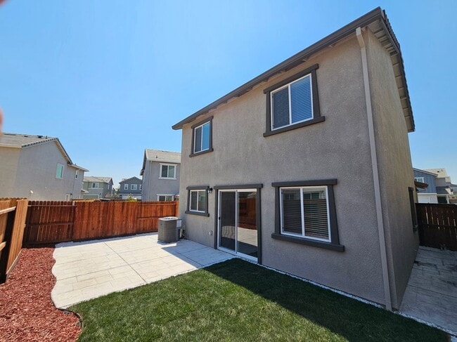 Building Photo - 7041 Lone Sycamore St