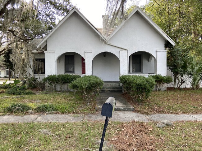 Building Photo - 1200 N Toombs St