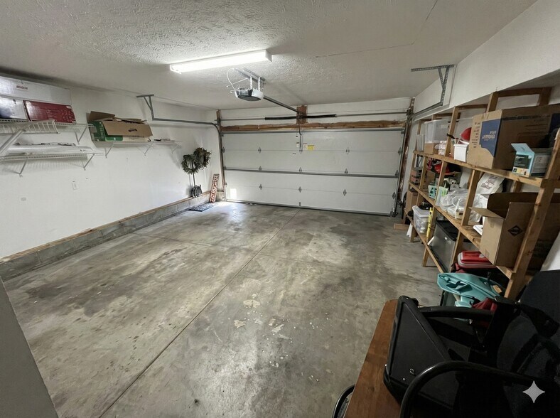 Building Photo - 1641 Olympus Dr