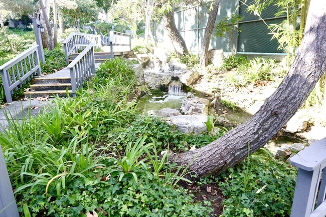 Building Photo - 3605 W Hidden Ln