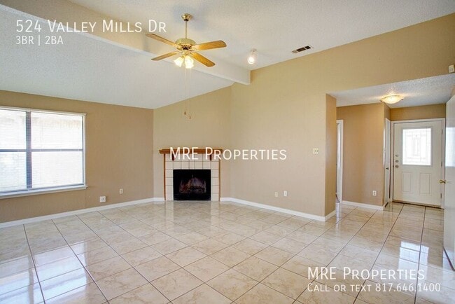 Building Photo - 524 Valley Mills Dr