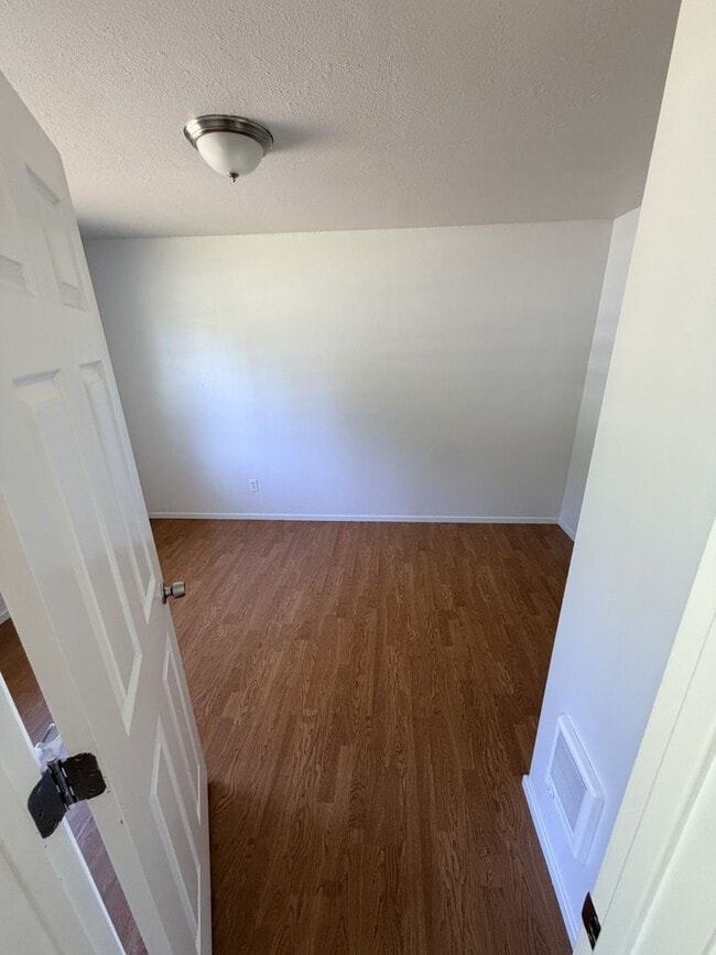 Building Photo - Beautifully Remodeled 3-Bedroom, 2-Bath Home