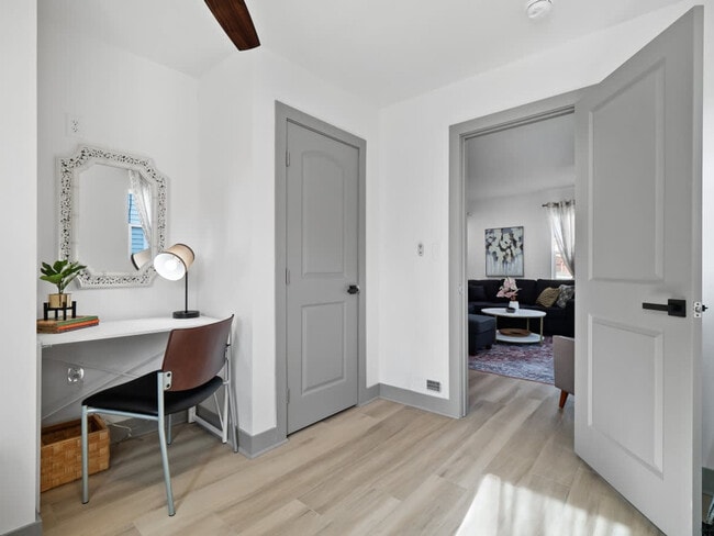 Building Photo - 432 N Firestone Blvd