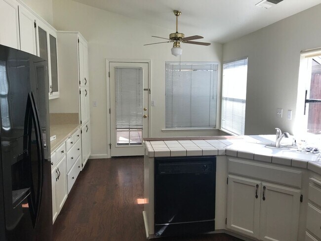 Building Photo - West Davis three bedroom available for September move in!