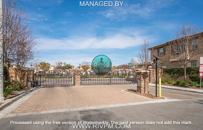 Building Photo - 8284 Camino Alto Dr