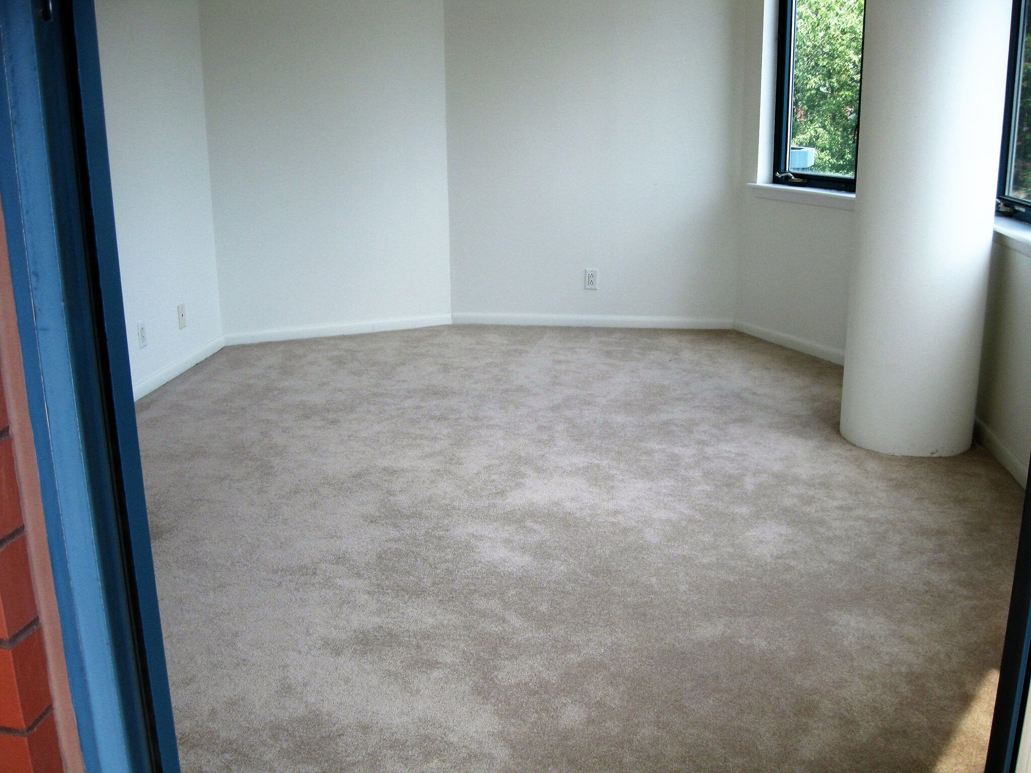 bedroom - 25 Forest St