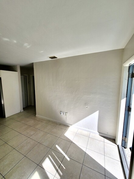 Building Photo - 22200 SW 116th Ave