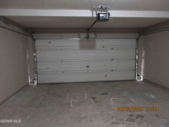 Building Photo - 11733 Lapstone Way