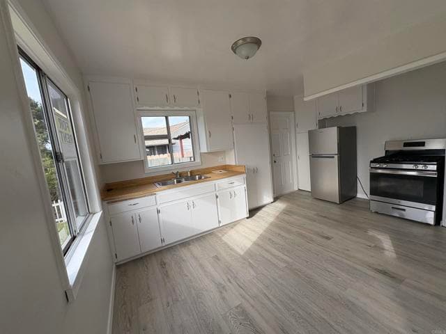 Building Photo - 1929 D Ave