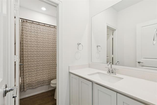 Building Photo - 7933 Lindheimer Ln