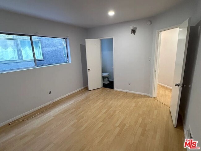 Building Photo - 2521 Abbot Kinney Blvd