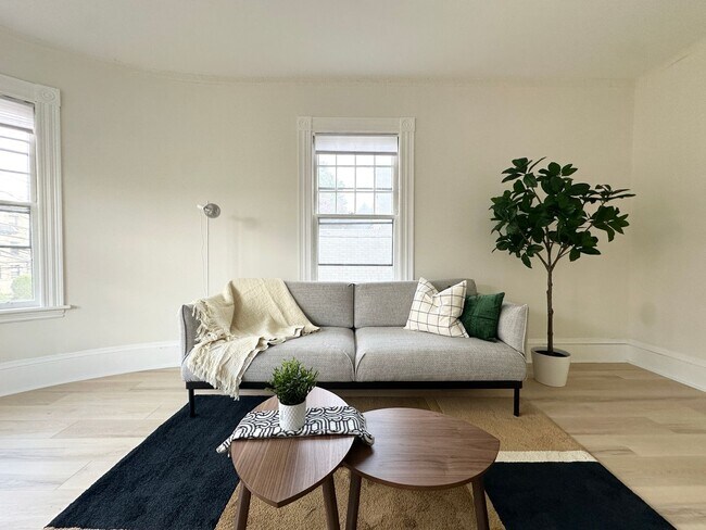 Building Photo - 71 Gardner St