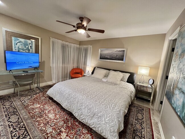 Building Photo - 7411 Herschel Ave