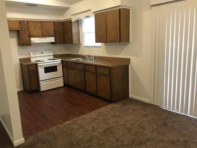 Building Photo - 9133 13th Ave