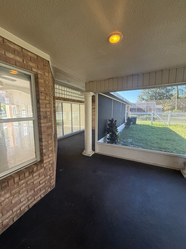 Building Photo - Beautiful Spacious 3 bed 3 bath Home in Debary