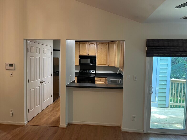 Building Photo - 3222 Selwyn Farms Ln