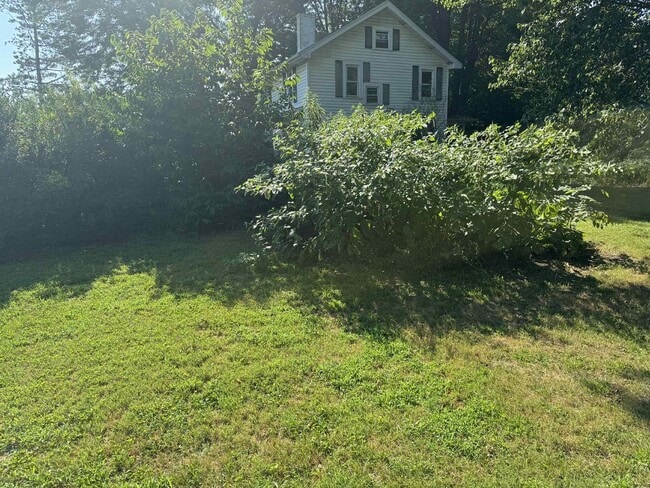 Building Photo - Cute Farm Cottage Enon Valley