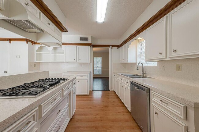 Building Photo - 2510 Wind Fall Ln