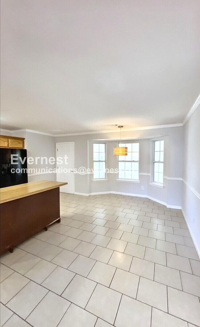 Building Photo - 183 Bunker Dr