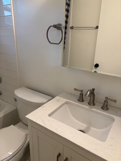 bath room - 9800 Chambers Ct