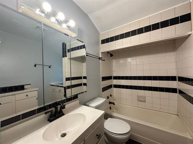 Building Photo - 1139 Dudley Ln