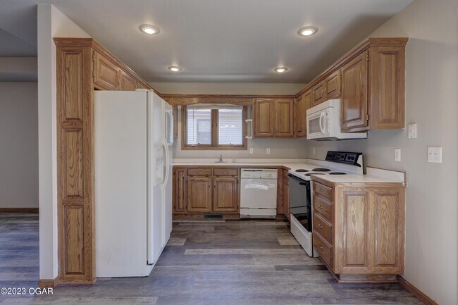 Building Photo - 119 W Briarbrook Ln