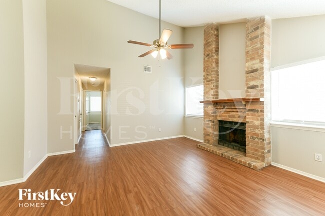 Building Photo - 13630 Alon Ln