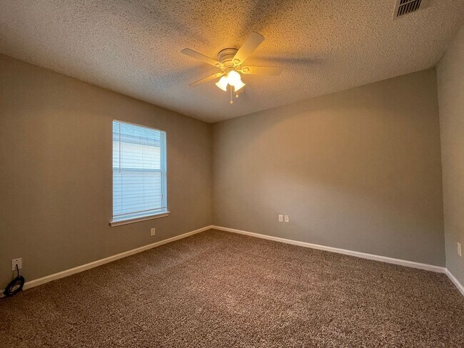 Building Photo - 9374 Daniel's Mill Dr