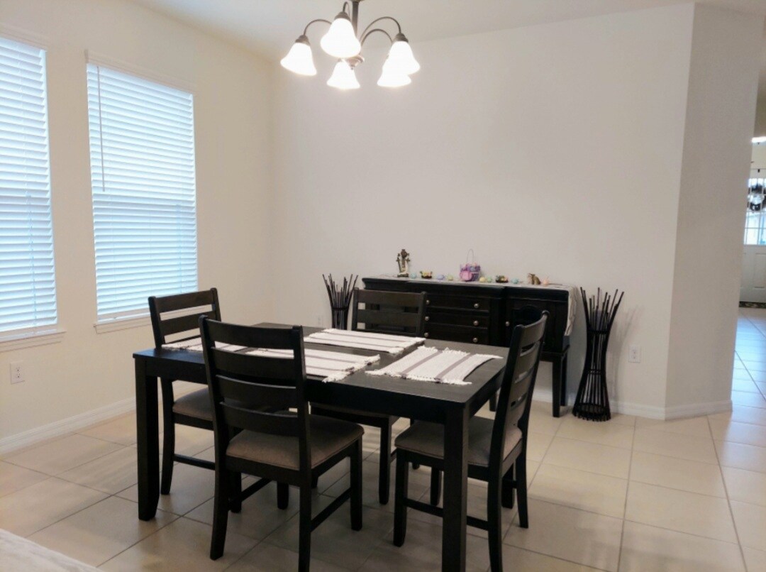 Building Photo - 2500 Avian Loop