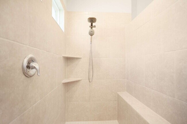 Building Photo - Beautiful 4-Bed, 3-Bath Single-Story Home ...