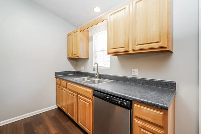 Building Photo - 140 Wayne Ave