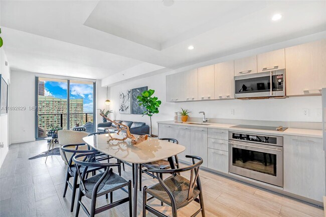 Building Photo - 55 SW 9th St