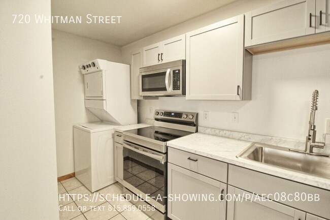 Building Photo - Beautiful Newly Renovated 2 Bedroom Apartm...